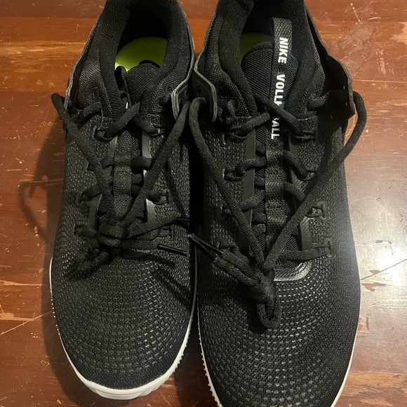 Nike Black and White Athletic Hyperace 2 fits men size 10 new - Picture 3 of 6